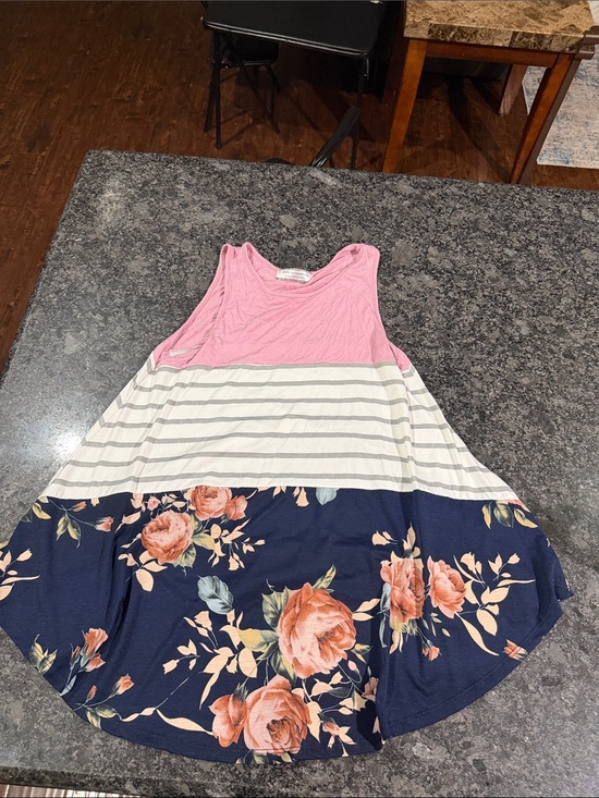 Tops - Women’s tank